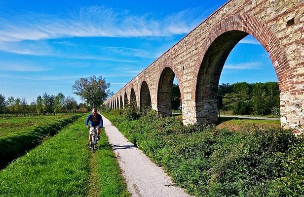 Pisa to Lucca Self-Guided Bike Tour Along the Puccini Trail