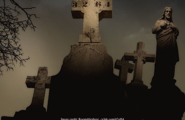 The Ghosts of Old Montreal: Private 1.5-hour Spooky Tour