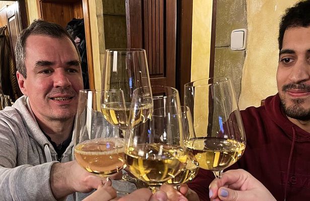 3 Hours Food Tour in Prague Retro