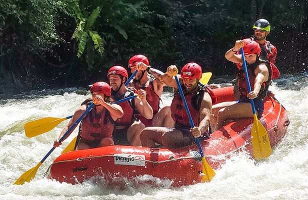 Whitewater Rafting Sarapiqui River Class 3-4 Fortuna to San Jose