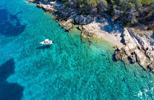 Private Boat Trip Swim and Chill in Crystal Blue Šibenik half day
