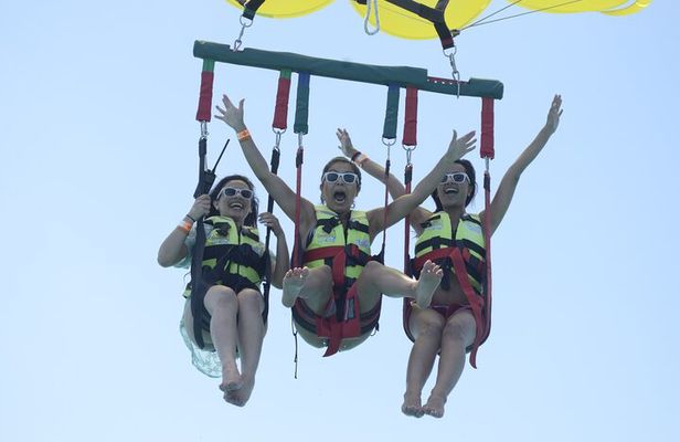 2 in 1 Parasail Cancun and Jet ski