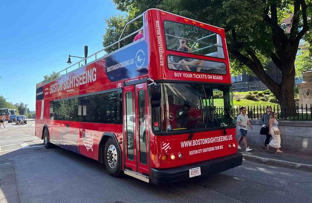 Boston Sightseeing Single Ride Pass With Double Decker Tour Bus