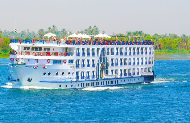 Private 3-Days Nile Cruise to Luxor with Hot Air Balloon Ride