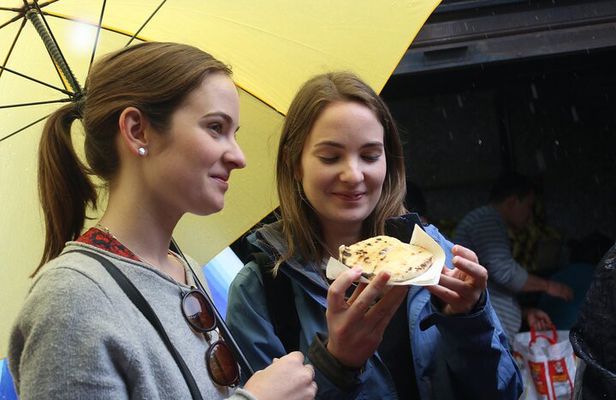 Food Tour in La Candelaria Bogotá