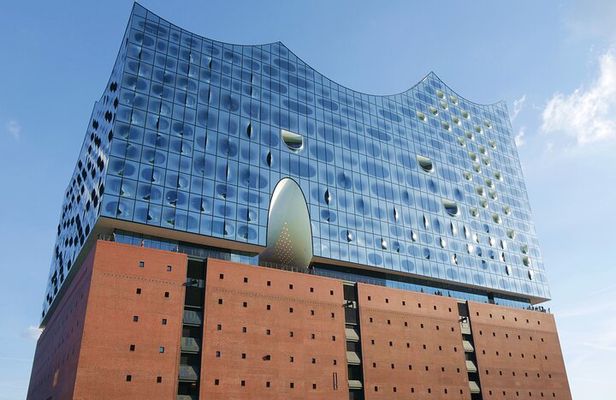 Private Elphi Plaza guided tour