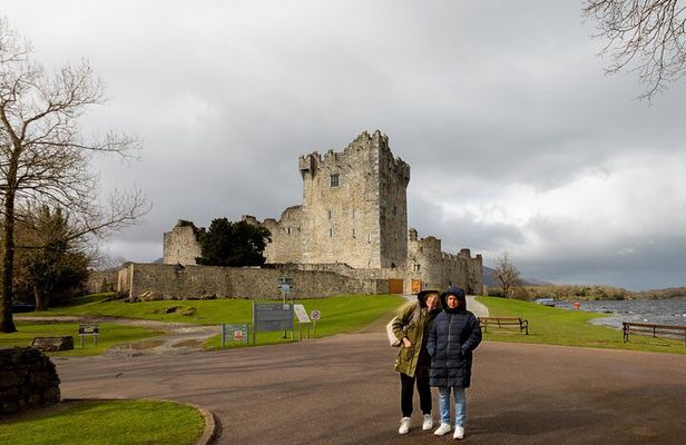 Private Luxury Ring of Kerry & Kerry Cliffs Tour from Killarney
