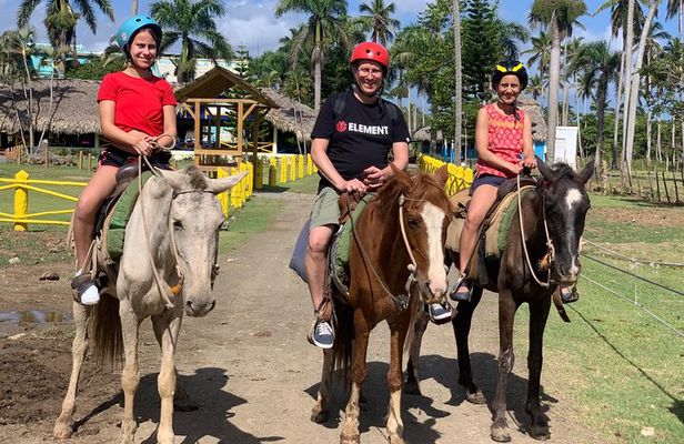 Miches Beach Horseback Riding