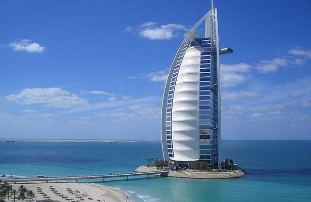 Private Dubai Sightseeing Tour in 4x4 Vehicle