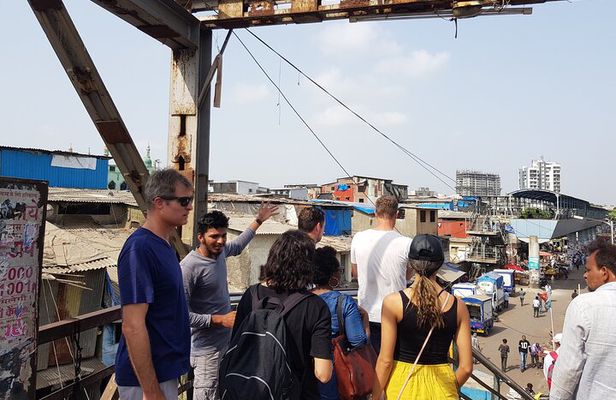 Private Guided Walking Tour in Dharavi Slums