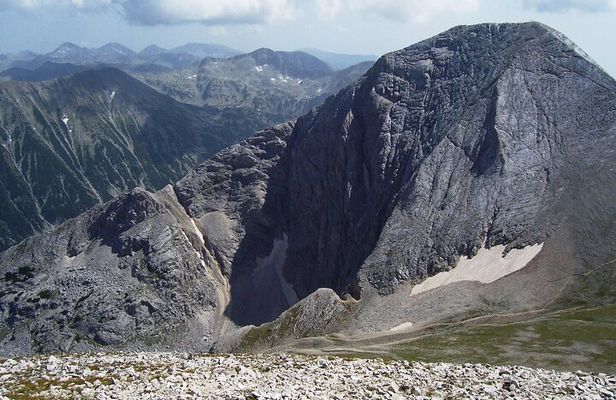 Vihren Peak (2914m.) - Climbing via Alpine Knife-edge Ridge