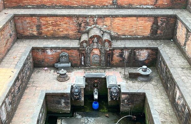 20 Ponds Walking Heritage Tour in Bhaktapur