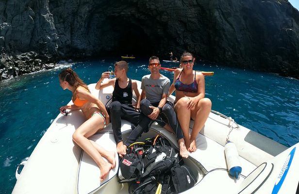 Boat Excursion to visit underwater lava tongues