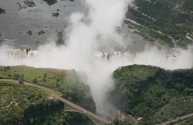 7-Day Victoria Falls, Chobe and Hwange Safari Tour