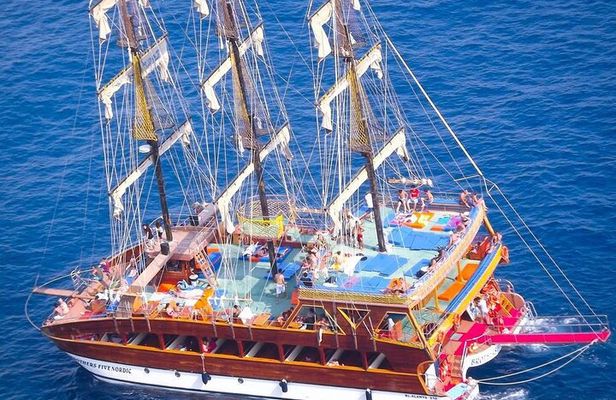 Alanya Catamaran Boat Tour with Lunch, Soft Drinks & Transfer