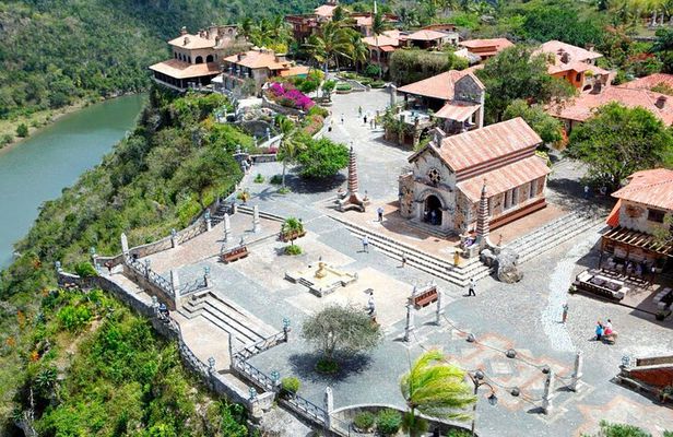 Full day Tour Altos de Chavón and Cave of Wonders Adults Only