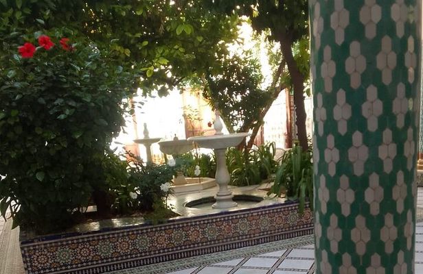 Moroccan hammam with reception in private Riad Mouassine
