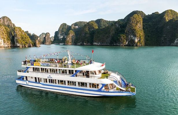 Ha Long Bay Day Cruise, Cave, Kayaking, Swimming, Bus & Lunch