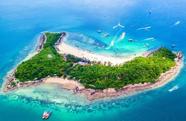 Speedboat Tour From Pattaya to Koh Larn Coral & Sak Island