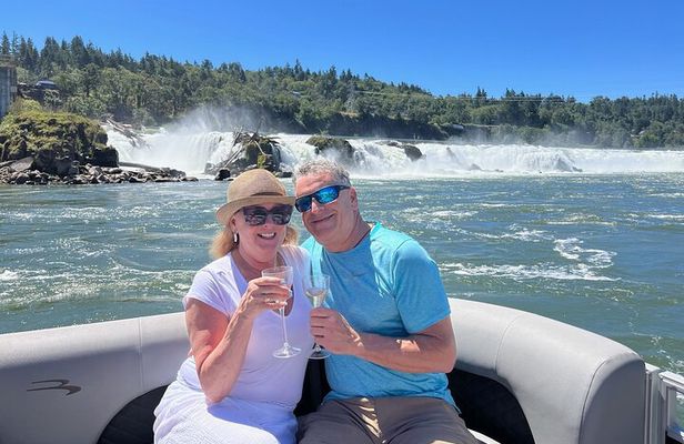 Scenic River Boat Tour on the Willamette River