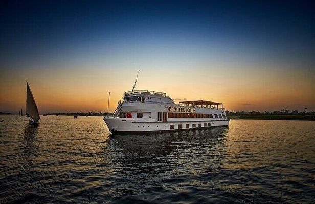 Private Dendera Temple Tour by Nile River Boat Ride from Luxor