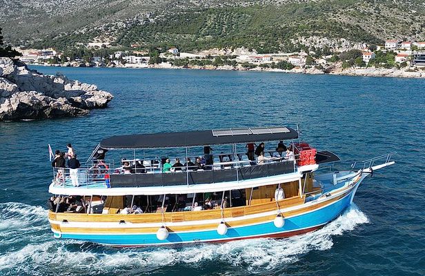 Full-Day Dubrovnik Elaphite Islands Cruise with Lunch and drinks