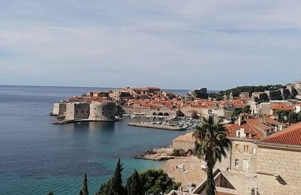 Dubrovnik City Tour with History, Photos & Round Trip Ride