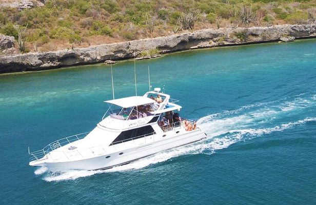 Half day private yacht cruise & snorkel