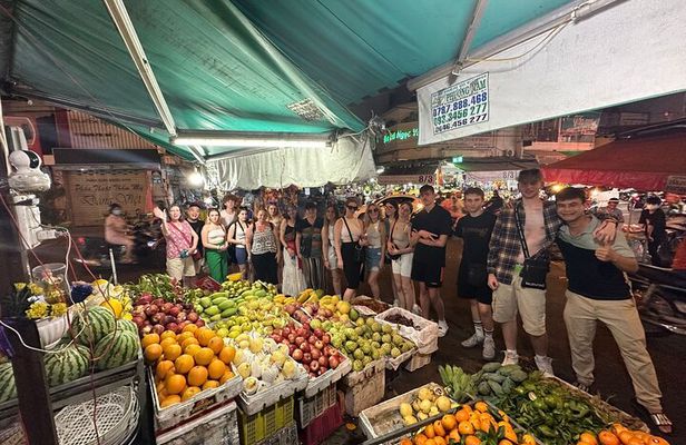 Saigon Night Walking Food Tour - 100% No Tourist