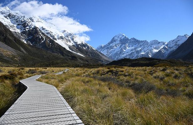 Full Day Private Tour to Mt. Cook from Christchurch