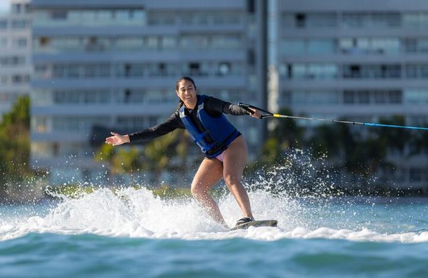 1 hour of Wakeboarding on the beaches of San Andrés for 2 persons