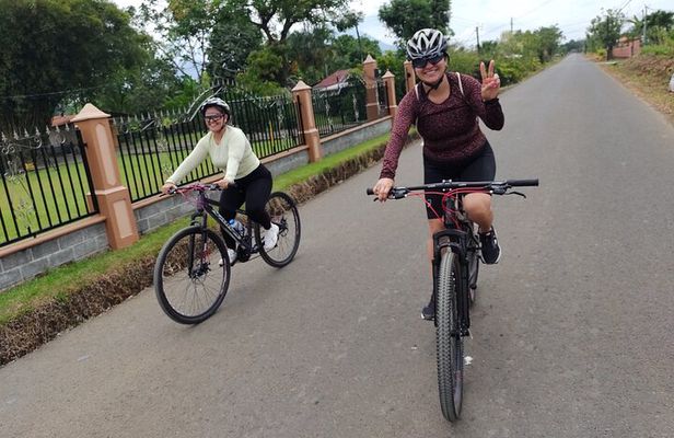 Rainforest Bike Tour in La Fortuna