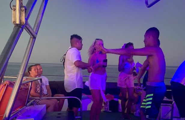 The Original 80/90's & DJ Sunset Cruise - ADULTS 16+