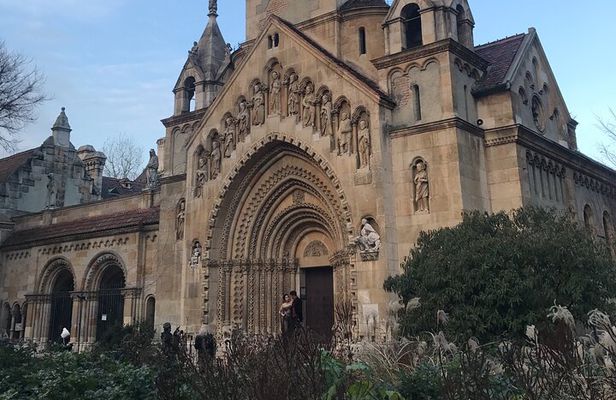 Unexpected Treasures of the City in Budapest Private Tour