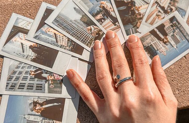 Chicago Insta Walk with Digital and Polaroid Photoshoot
