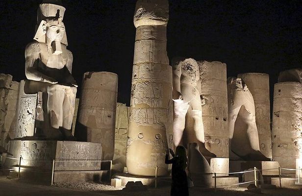 Full Day Tour from Hurghada to Visit Luxor with Lunch