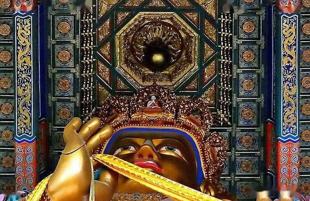 2-Hour Lama Temple and Confucius Temple Guided Walking Tour 