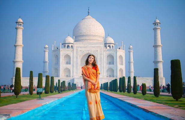 Full-Day Sunrise Taj Mahal Tour from Delhi by Car