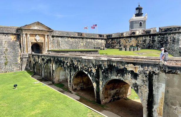 Old San Juan and El Morro Castle Walking Tour