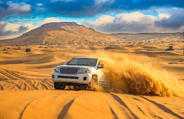 Dubai Desert Safari: 4x4 Dune Bashing, Camel Ride & BBQ Dinner