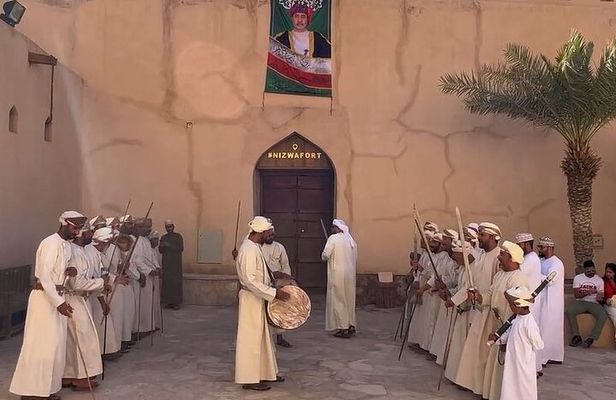 Private Nizwa - Al Hamra Old Village - Misfah Al Arbyeen - Full Day Tour