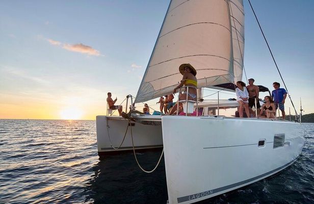 Private Sunset Sailing Experience (All Inclusive)