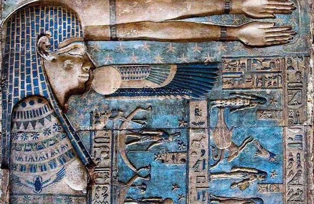 Luxor to Dendera Temple: Private Half-day Tour