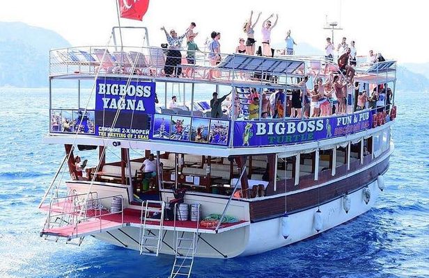 Big Boss – Adults Only Boat Trip (16+)
