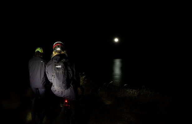 E-bike Full Moon Experience on the Costa dei Gabbiani