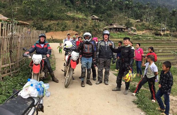 Full-Day Motor Bike Tour in Sapa with Rice Fields & Valleys Visit