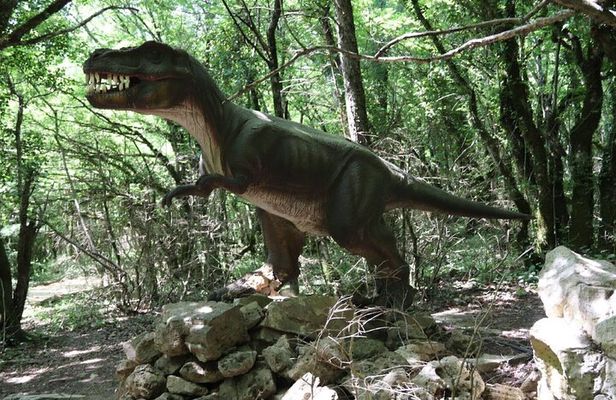 Footprints of the Past:Journey from Kutaisi to Ancient Landscapes