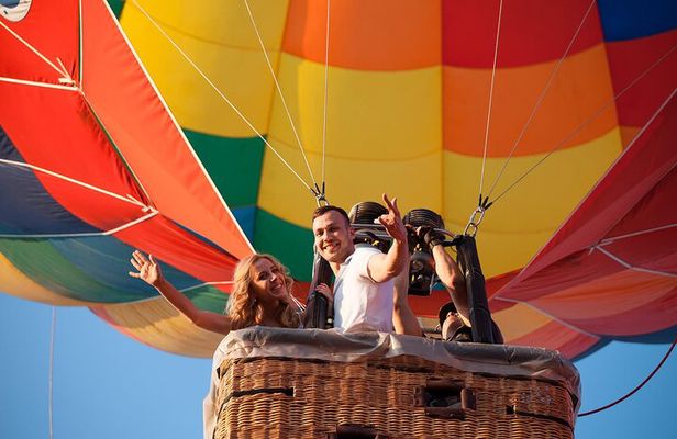 Sunrise Hot Air Balloon Ride and West Bank Private Tour in Luxor