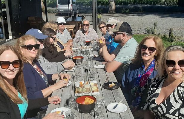 Deco Napier, Te Mata Peak, + Garden Walk, + Wine Tasting