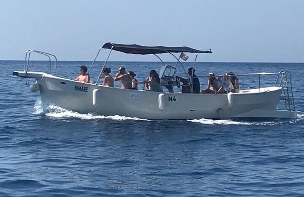 3-Hour Guided Boat Tour to the Caves in Santa Maria di Leuca